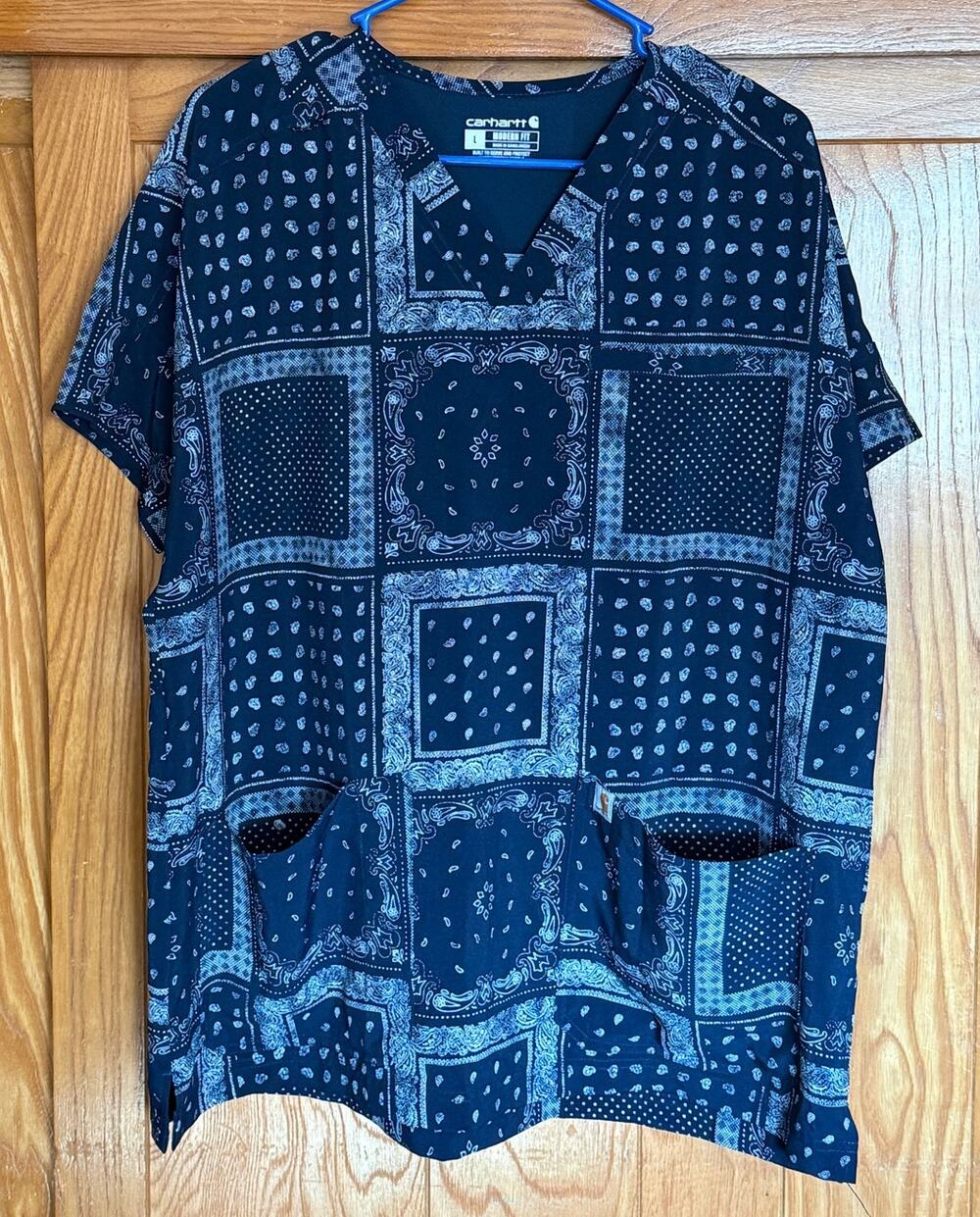 Carhartt Force Cross-Flex Navy Bandana Patchwork Scrub Top L